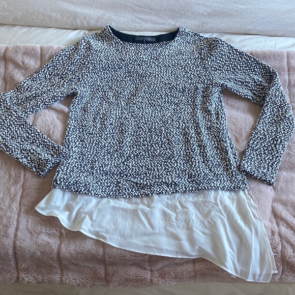 Sweater / Blouse - Picture 1 of 2